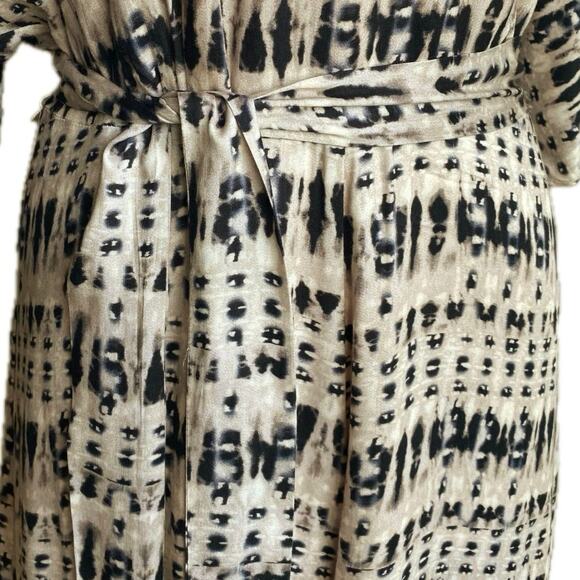 LAVENDER BROWN Ikat Print Belted Wide Leg Flutter Sleeve Jumpsuit Size M Black - Picture 8 of 13